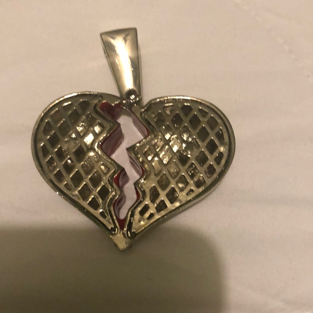 Pendant - Picture 2 of 3